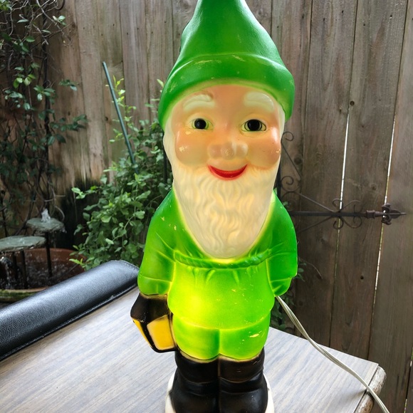 St Patrick’s Party Decorations and shirts - Picture 2 of 8